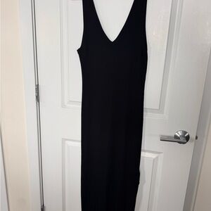 House of Harlow 1960 Black Midi Dress